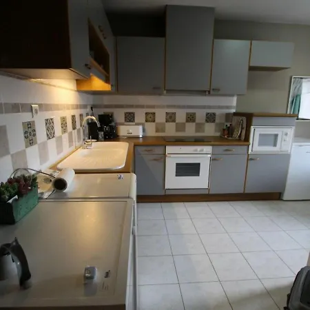 La Roche-sur-yon, 2 Pieces, 2 Personnes - Fr-1-426-314 Διαμέρισμα *